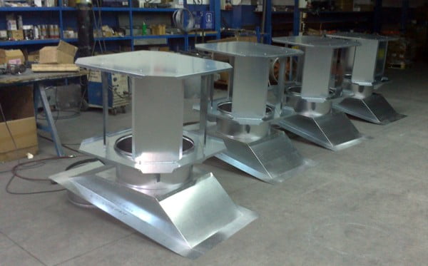 Estáticos con las alas interiores