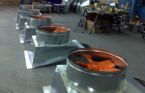 Extractores montados en bases a medida