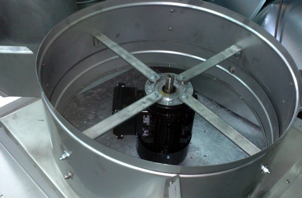 Acoplamiento de extractor en cuello de mitra