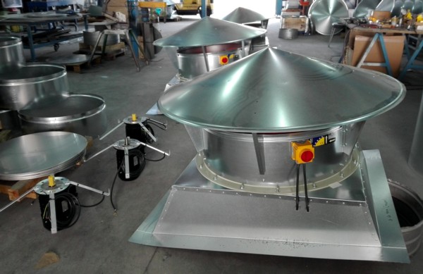 <!--:es-->Aireadores con Extractor para Naves<!--:-->