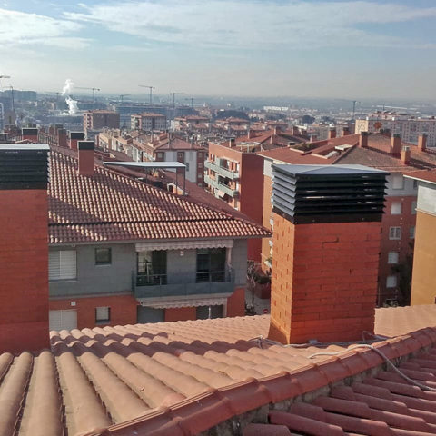 Instalaciones de remates de chimenea realizadas por ATOSDIN SL