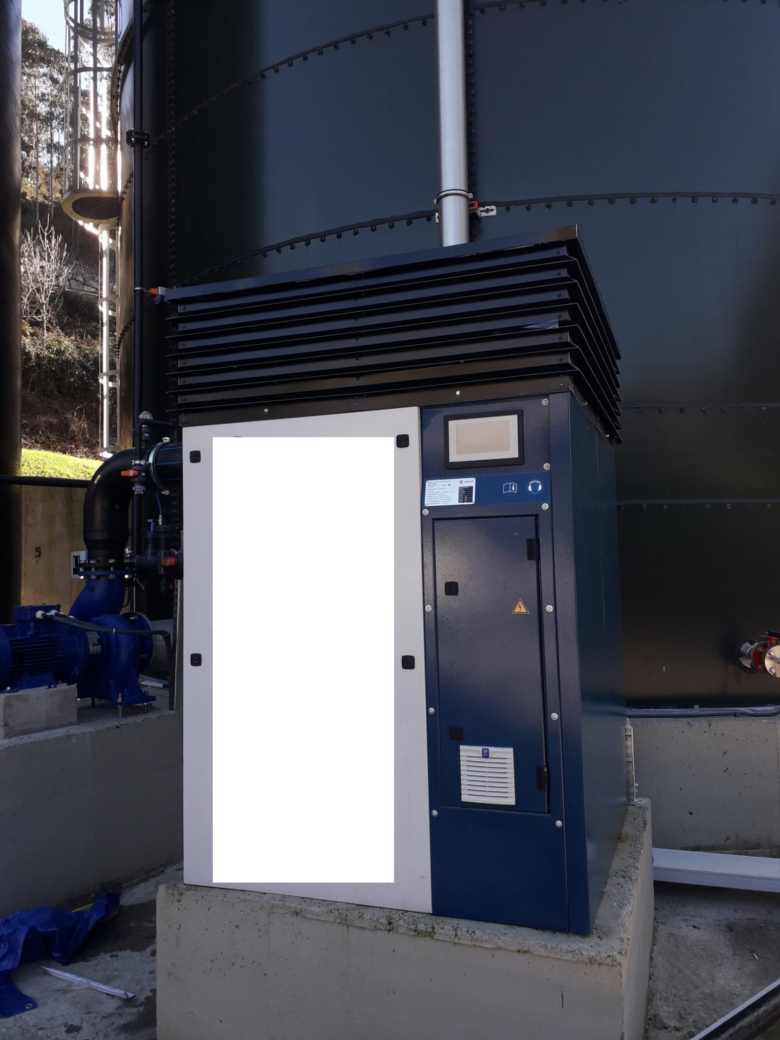 Remate-sobre-maquina-soplante-5