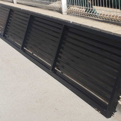 Rejillas de ventilación permanente con lamas de aluminio fabricadas a medida
